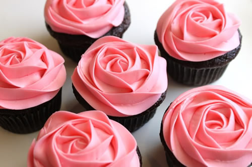 Pink rose cupcakes for a wedding PinkRoseCupcakesCreatedbyDiane Cupcakes! DIY able or Budget Buster?