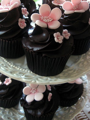 cherry blossom cupcake cherry blossom cupcake Cupcakes! DIY able or Budget Buster?